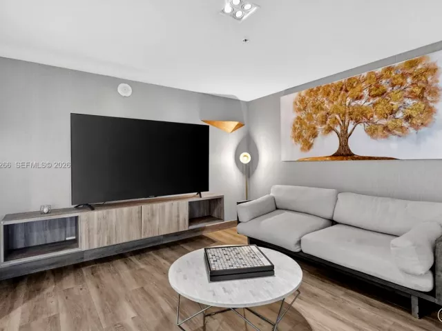 2-bedroom condo for rent in Sunny Isles Beach - 400 Sunny Isles Blvd 1207 - MondialRealty