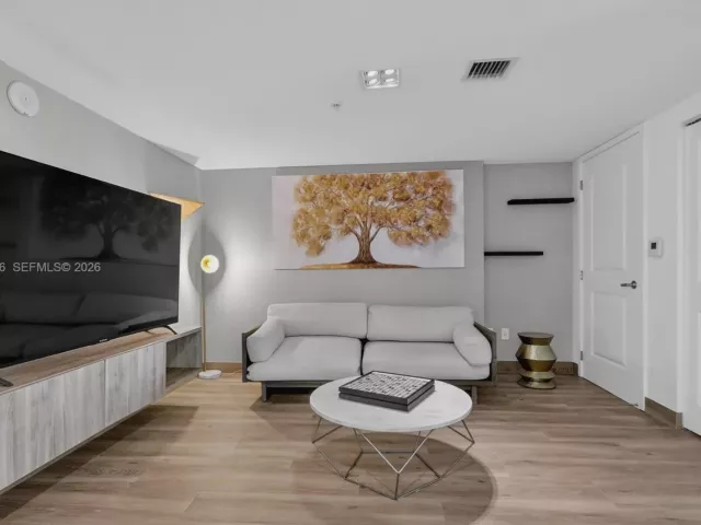 2-bedroom condo for rent in Sunny Isles Beach - 400 Sunny Isles Blvd 1207 - MondialRealty