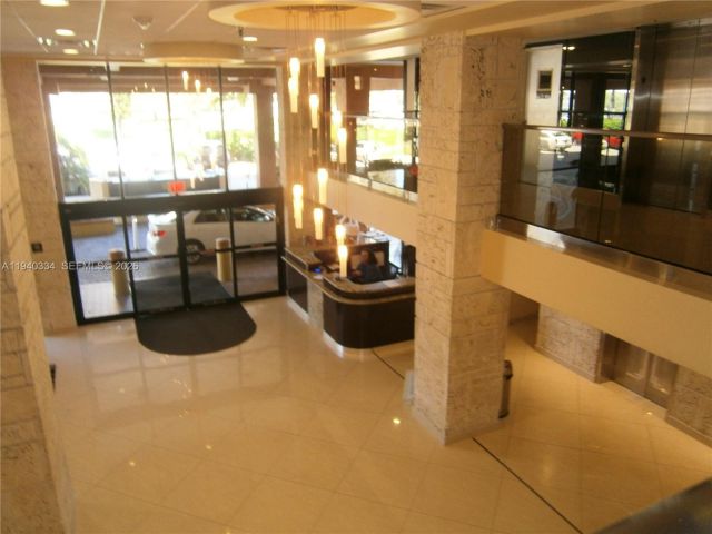 2-bedroom condo for rent in Sunny Isles Beach - 290 174th St 1908 - MondialRealty