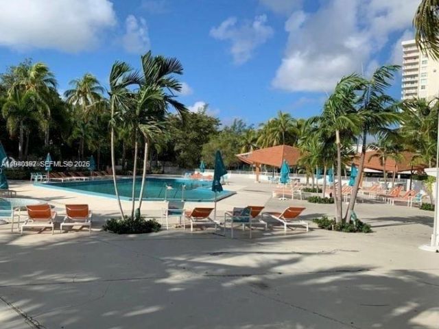 1-bedroom condo for rent in Sunny Isles Beach - 100 Bayview Dr 1012 - MondialRealty