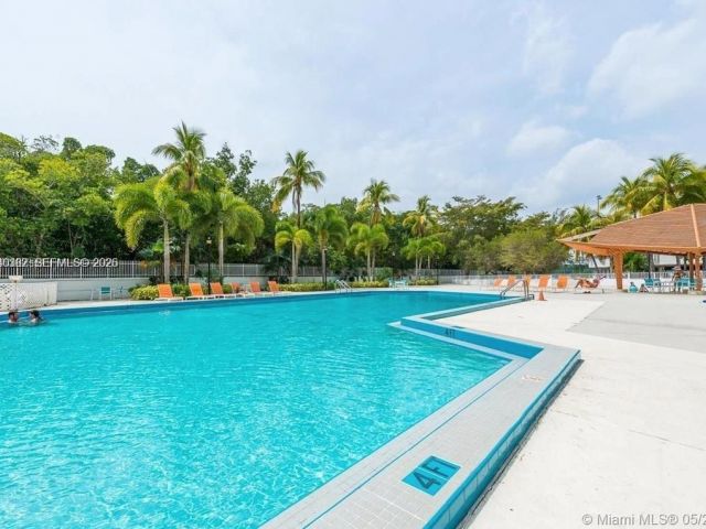 1-bedroom condo for rent in Sunny Isles Beach - 100 Bayview Dr 1012 - MondialRealty