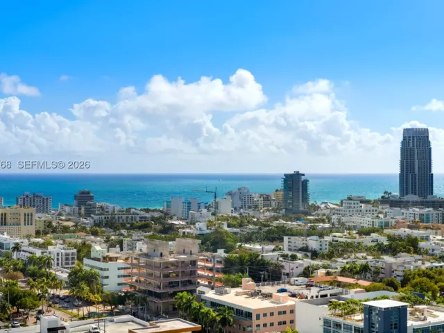 2-bedroom condo for sale in Miami Beach - 500 Alton Rd 2207 - MondialRealty