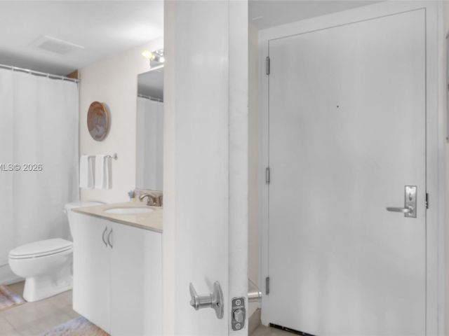 Apartment for rent  Unit #4504 - photo 7013311