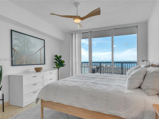 Apartment for rent  Unit #4504 - photo 7013314