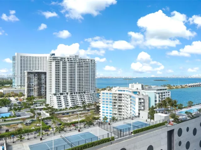 1-bedroom condo for rent in Miami - 501 NE 31st St 1503 - MondialRealty