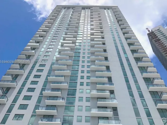 1-bedroom condo for rent in Miami - 501 NE 31st St 1503 - MondialRealty