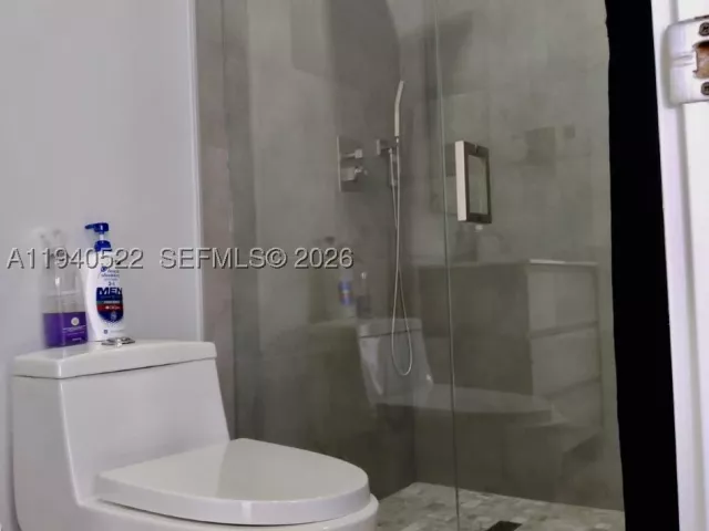 4-bedroom home for rent in North Miami - 13240 Ortega Ln - MondialRealty
