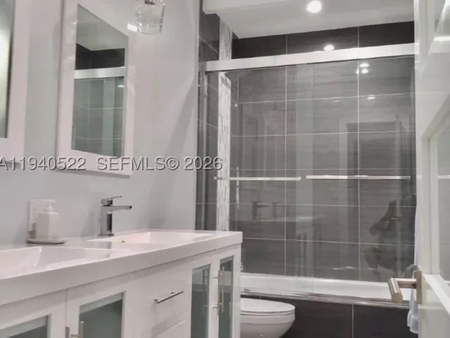 4-bedroom home for rent in North Miami - 13240 Ortega Ln - MondialRealty