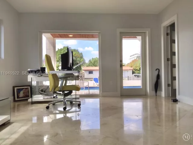 4-bedroom home for rent in North Miami - 13240 Ortega Ln - MondialRealty
