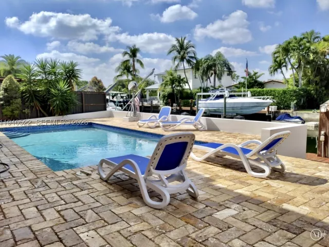 4-bedroom home for rent in North Miami - 13240 Ortega Ln - MondialRealty