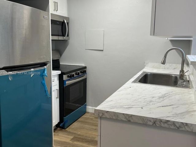 3-bedroom home for rent in Miami - 130 NE 171st Ter - MondialRealty
