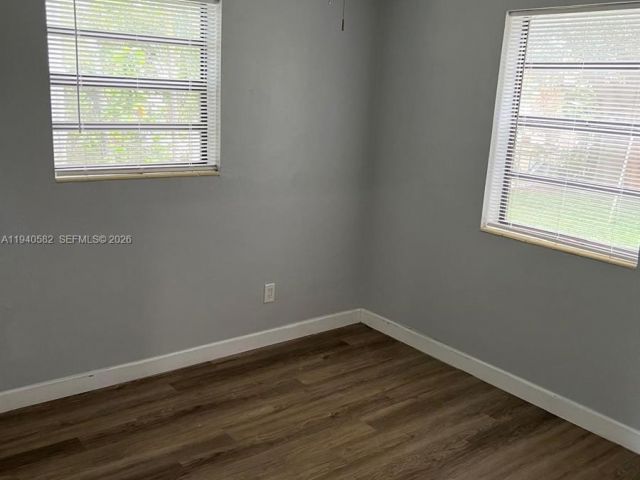 3-bedroom home for rent in Miami - 130 NE 171st Ter - MondialRealty