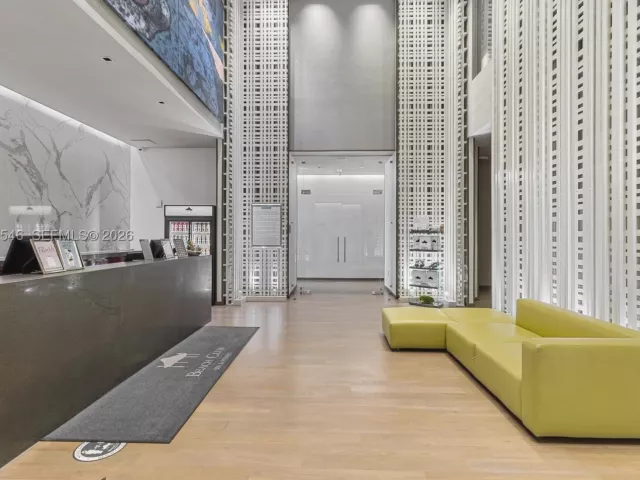 3-bedroom condo for sale in Hallandale Beach - 1850 S OCEAN DR 1608 - MondialRealty