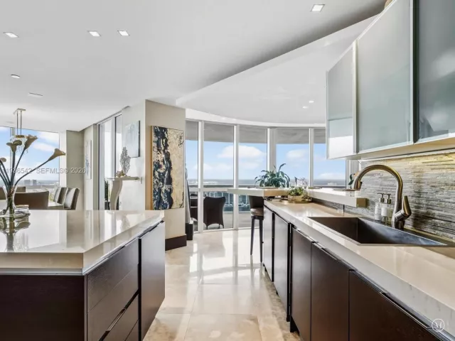 3-bedroom condo for sale in Sunny Isles Beach - 18201 Collins Ave 5101 - MondialRealty
