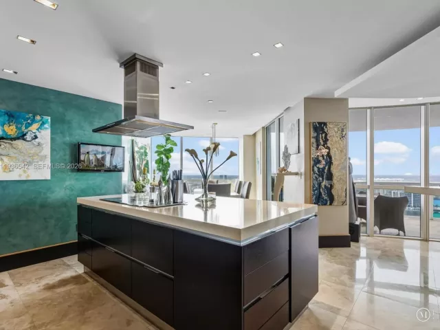 3-bedroom condo for sale in Sunny Isles Beach - 18201 Collins Ave 5101 - MondialRealty