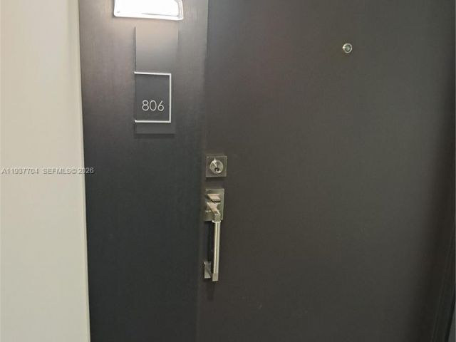 Apartment for sale  Unit #806 - photo 7427558