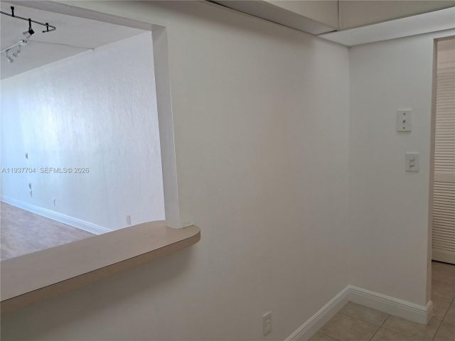 Apartment for sale  Unit #806 - photo 7427589