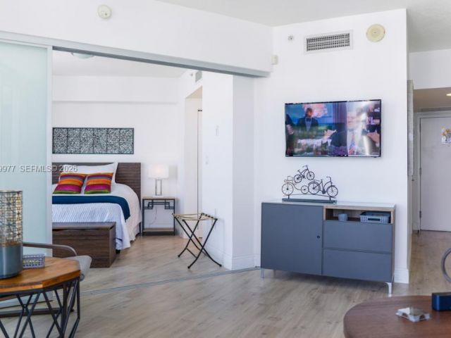 Apartment for rent  Unit #4814 - photo 7067627