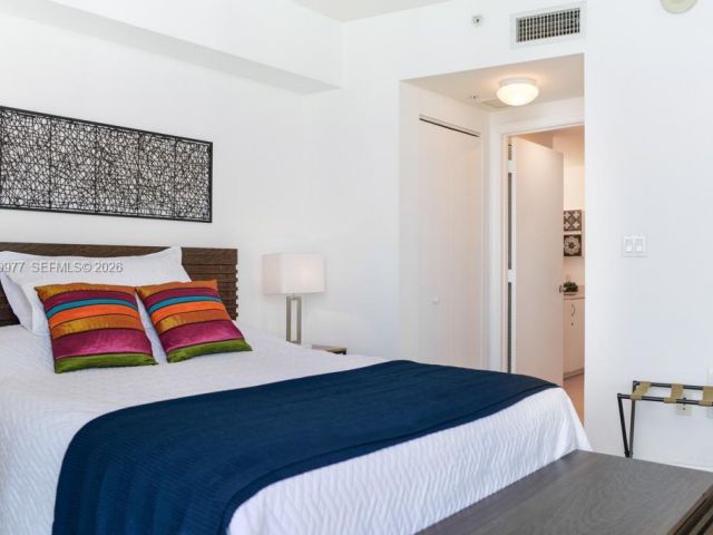 Apartment for rent  Unit #4814 - photo 7067634