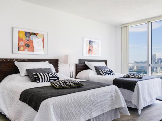 Apartment for rent  Unit #4814 - photo 7067640