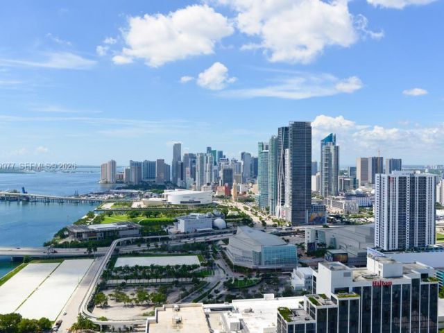 Apartment for rent  Unit #4814 - photo 7067650