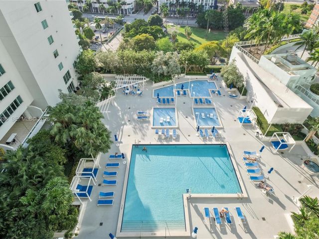 Apartment for sale  Unit #2006 - photo 7448524