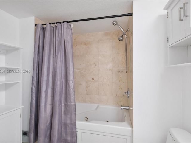 Apartment for sale  Unit #2006 - photo 7448528