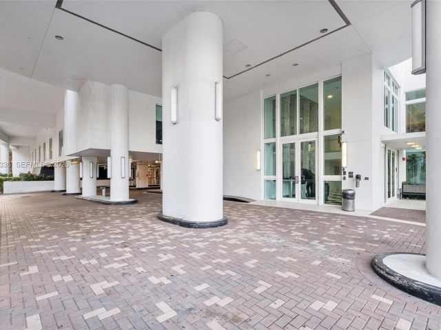 Apartment for sale  Unit #2006 - photo 7448533