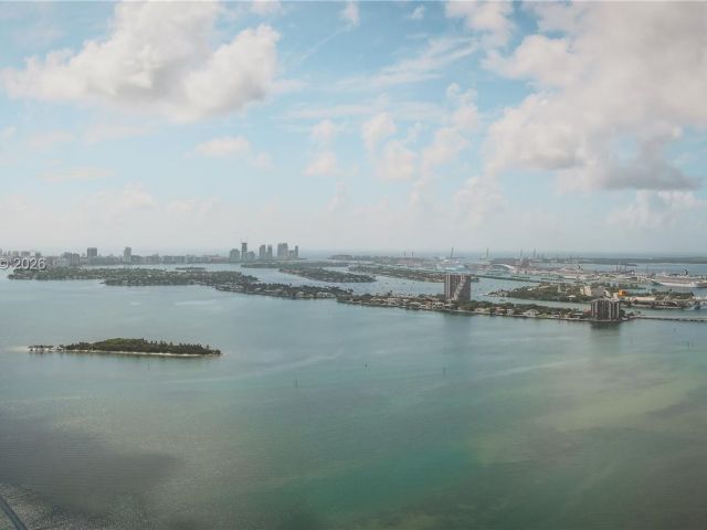 Apartment for rent  Unit #4403 - photo 7013800