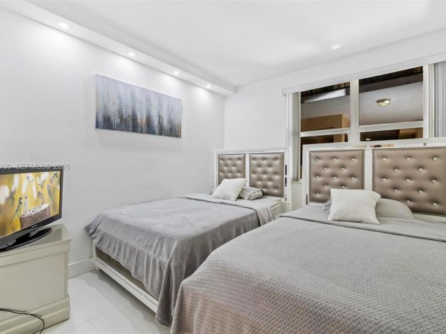 Apartment for sale  Unit #3112 - photo 7011794