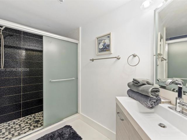 Apartment for sale  Unit #3112 - photo 7011799