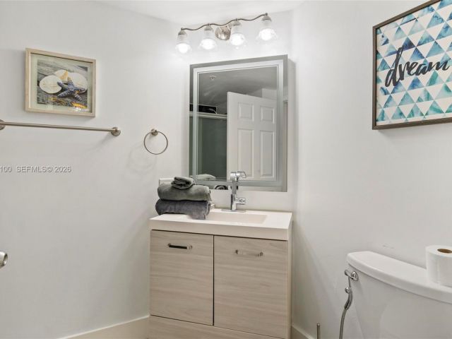 Apartment for sale  Unit #3112 - photo 7011801