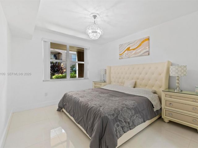 Apartment for sale  Unit #3112 - photo 7011805