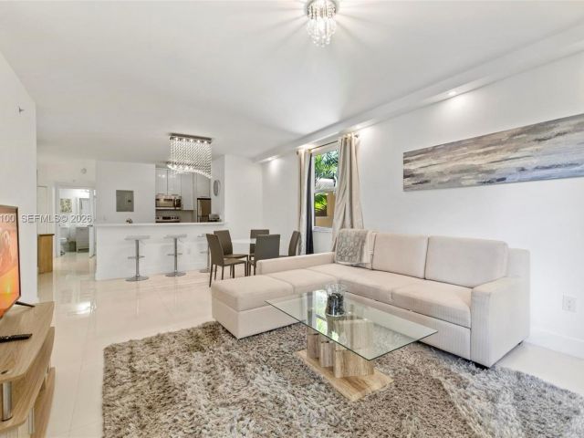 Apartment for sale  Unit #3112 - photo 7011829