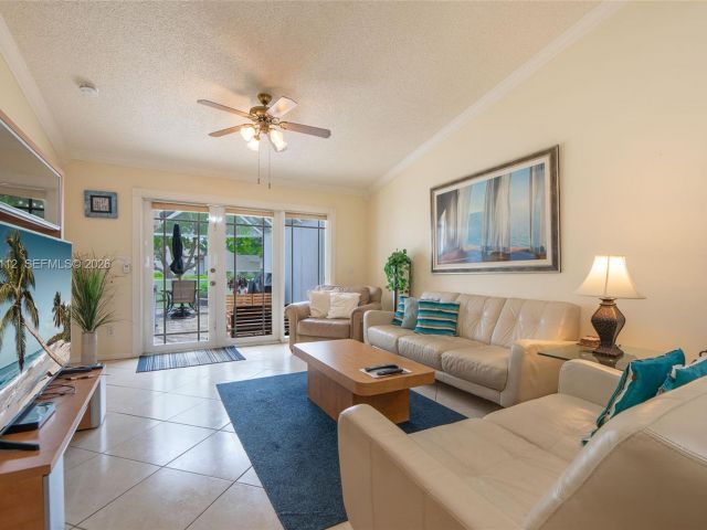 3-bedroom home for rent in Deerfield Beach - 1248 W Lakes Dr 1248 - MondialRealty