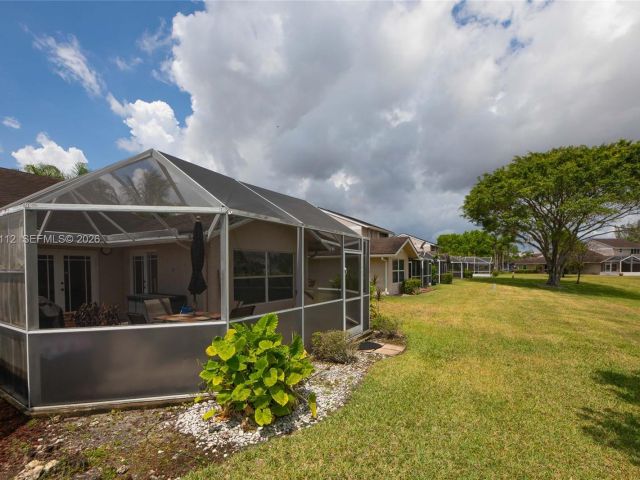 3-bedroom home for rent in Deerfield Beach - 1248 W Lakes Dr 1248 - MondialRealty