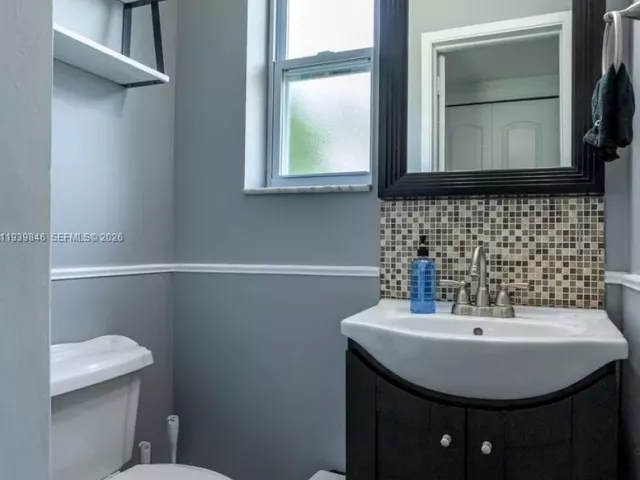 5-bedroom home for sale in Delray Beach - 2154 Dorson Way - MondialRealty