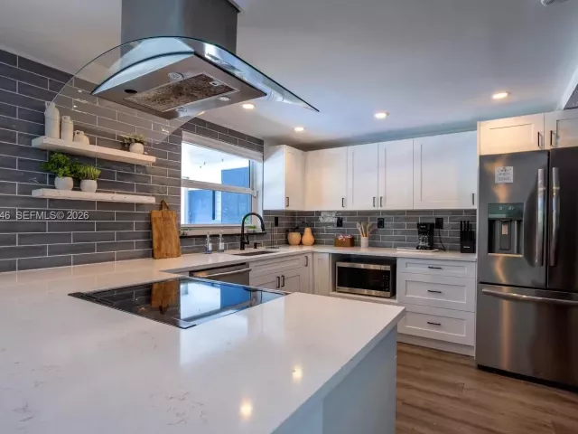 5-bedroom home for sale in Delray Beach - 2154 Dorson Way - MondialRealty