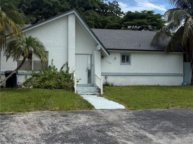 2-bedroom home for rent in Homestead - 13628 SW 287th Ln - - MondialRealty