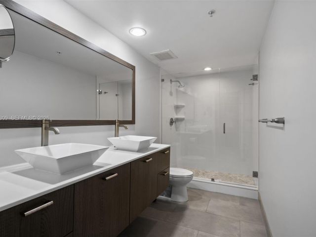 2-bedroom condo for rent in Hallandale Beach - 1755 E Hallandale Beach Blvd 2105E - MondialRealty