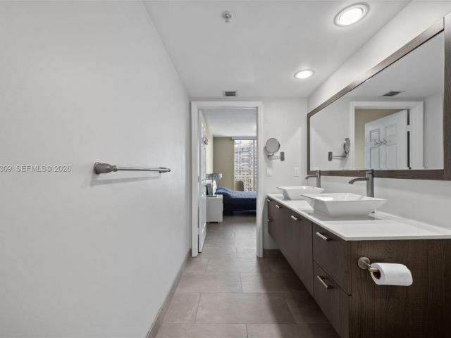 2-bedroom condo for rent in Hallandale Beach - 1755 E Hallandale Beach Blvd 2105E - MondialRealty