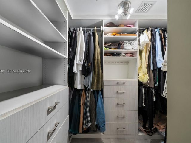 2-bedroom condo for rent in Hallandale Beach - 1755 E Hallandale Beach Blvd 2105E - MondialRealty