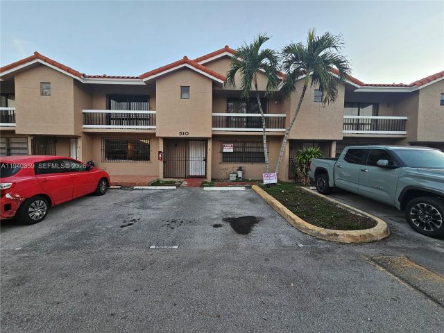 3-bedroom home for rent in Miami - 510 NW 109th Ave 704-7 - MondialRealty