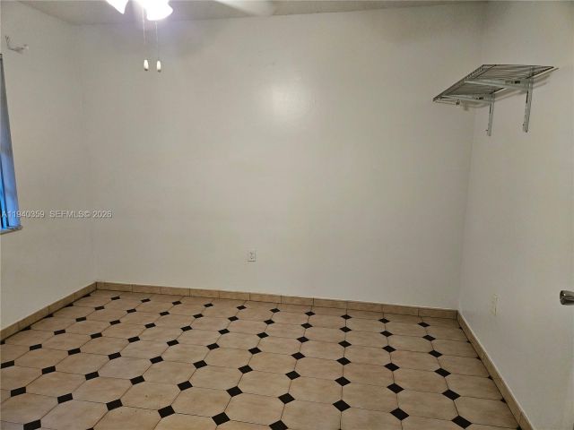 3-bedroom home for rent in Miami - 510 NW 109th Ave 704-7 - MondialRealty