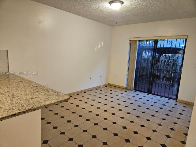 3-bedroom home for rent in Miami - 510 NW 109th Ave 704-7 - MondialRealty