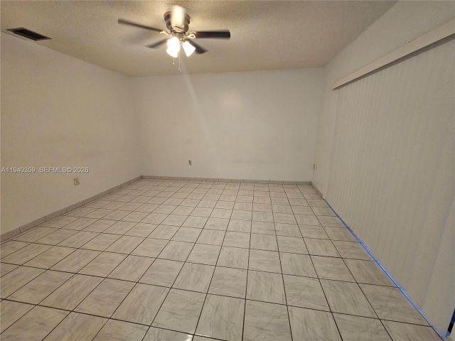 3-bedroom home for rent in Miami - 510 NW 109th Ave 704-7 - MondialRealty