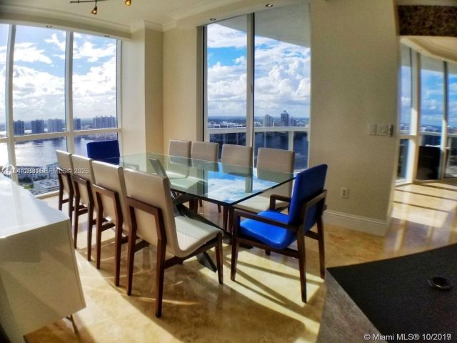 Apartment for rent  Unit #4301 - photo 7017445