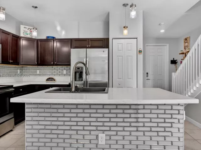 4-bedroom home for sale in Homestead - 3756 NE 1st St - MondialRealty