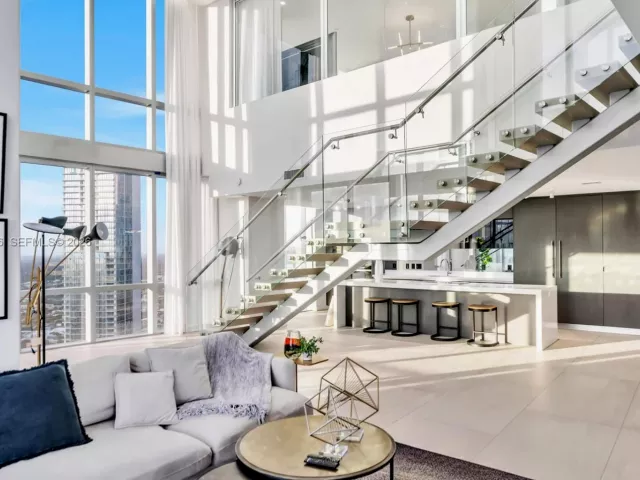 4-bedroom condo for sale in Miami - 851 NE 1st Avenue Penthouse 4612 - MondialRealty