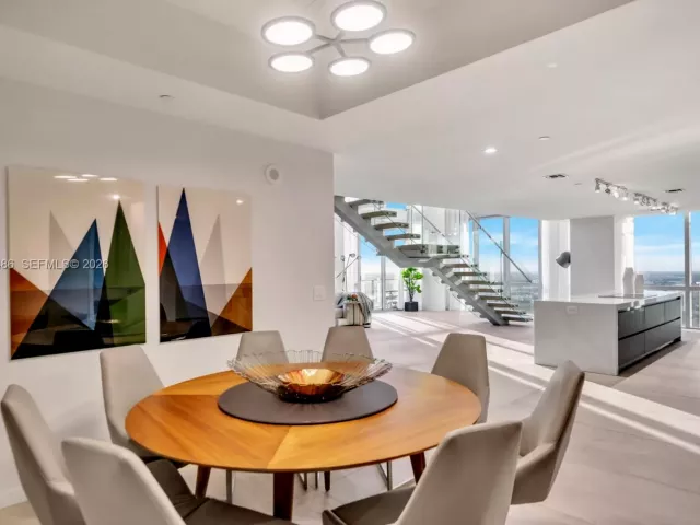 4-bedroom condo for sale in Miami - 851 NE 1st Avenue Penthouse 4612 - MondialRealty